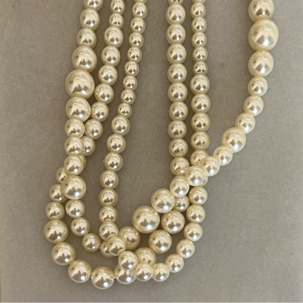 Multi Stranded Faux Pearl Necklace - Picture 4 of 7